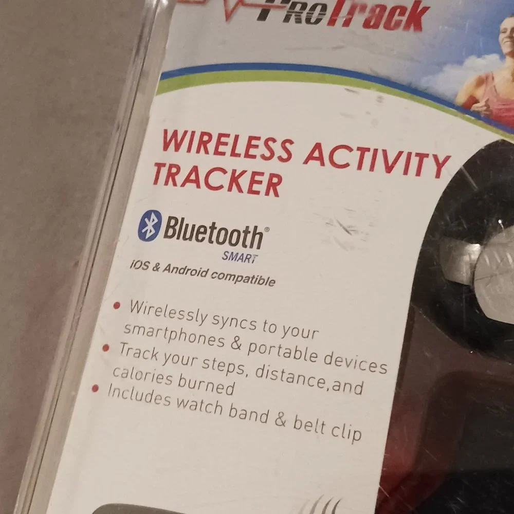 NWT! BLUETOOTH WIRELESS ACTIVITY TRACKER